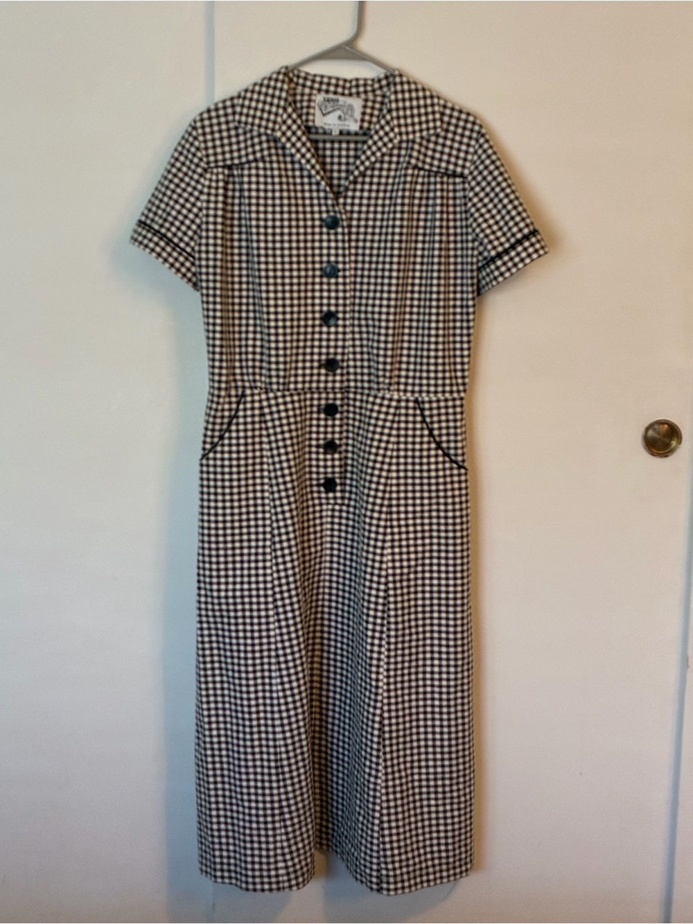 Vivien of Holloway tea day dress. Size Large.